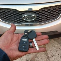 Car Keys / Fobs / Llaves De Carro 