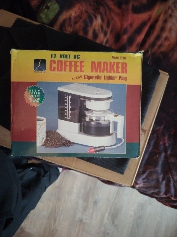 12 Volt DC Coffee Maker With A Cigarette Lighter Plug