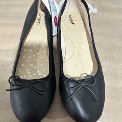 Size 5 Cat And Jack Flats - Girls 