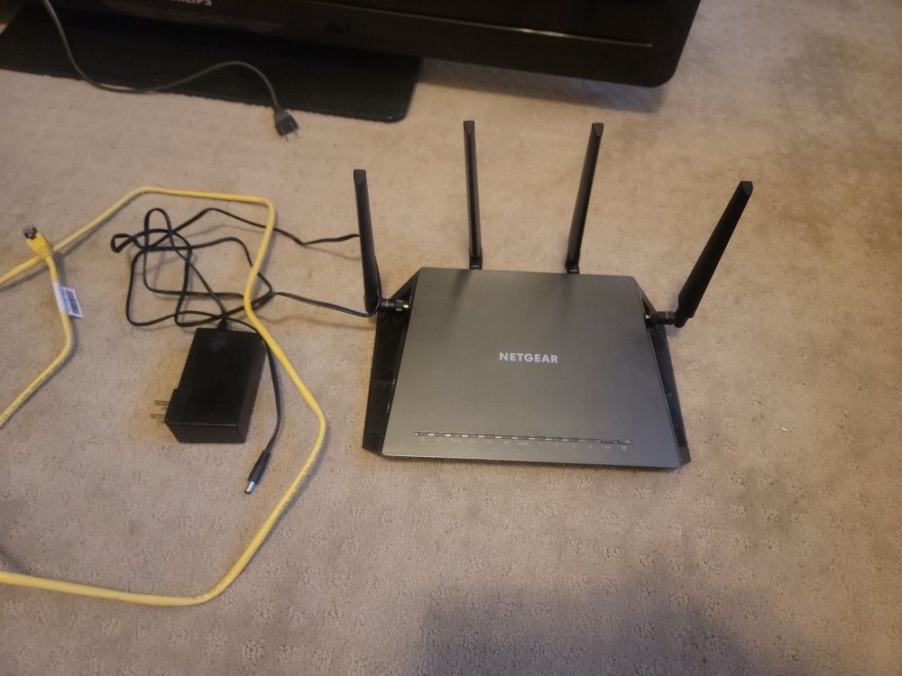 Nighthawk
AC1900 Wifi Router