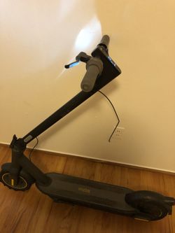 Segway G30 Max With Charger Good Motor And Battery Runs Front Tires Needs Fix Stem Loose Brake Cables Need Work