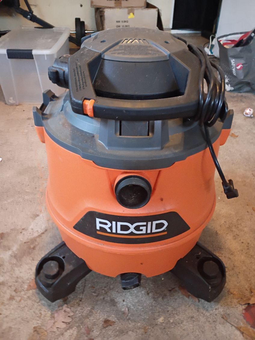 Large Rigid Shop Vac