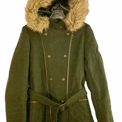 Wool Coat With Detachable Fur Hood and Pockets,  Open Zippered And Buttons, With Belt. Color Camouflage Green, Size Medium,  ROCAWEAR New With Tag