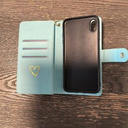 I Phone SE Case Like New