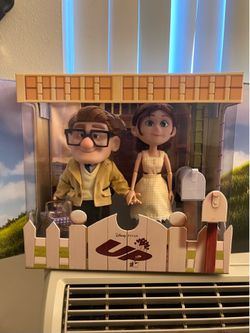 Disney Parks Pixar Up 15th Anniversary Ellie & Carl Limited Edition Doll Set New
