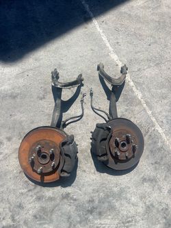 CR-V 2000 front spindles