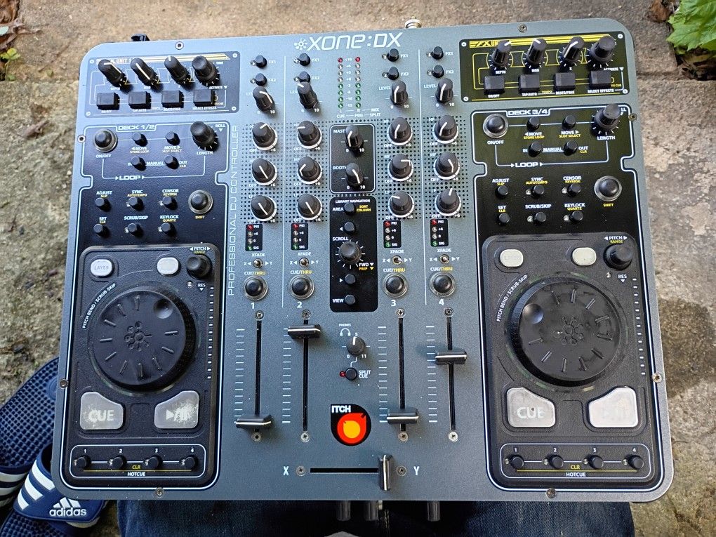 Allen And Heath Mixer Xone DX