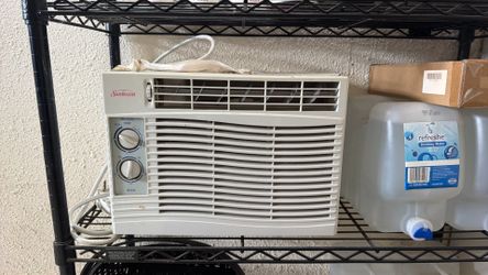 Sunbeam Window Air conditioner