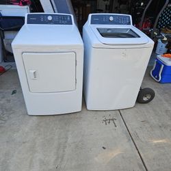 Frigidaire Washer And Dryer Washer Links A Little Bit But Still Works Good Don't Need Them Just Taking Up Space In My Garage