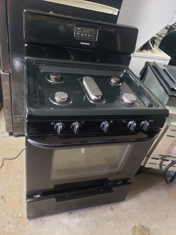 Frigidaire gas stove ( 5 burner ) for Sale in San Antonio, TX OfferUp