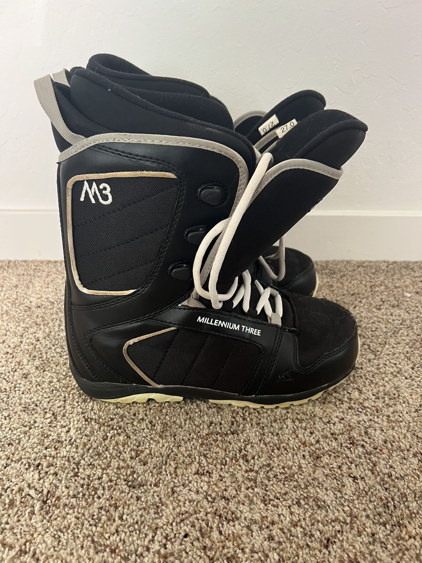 Millennium Three M3 Black Snowboard Boots Men's Size 9