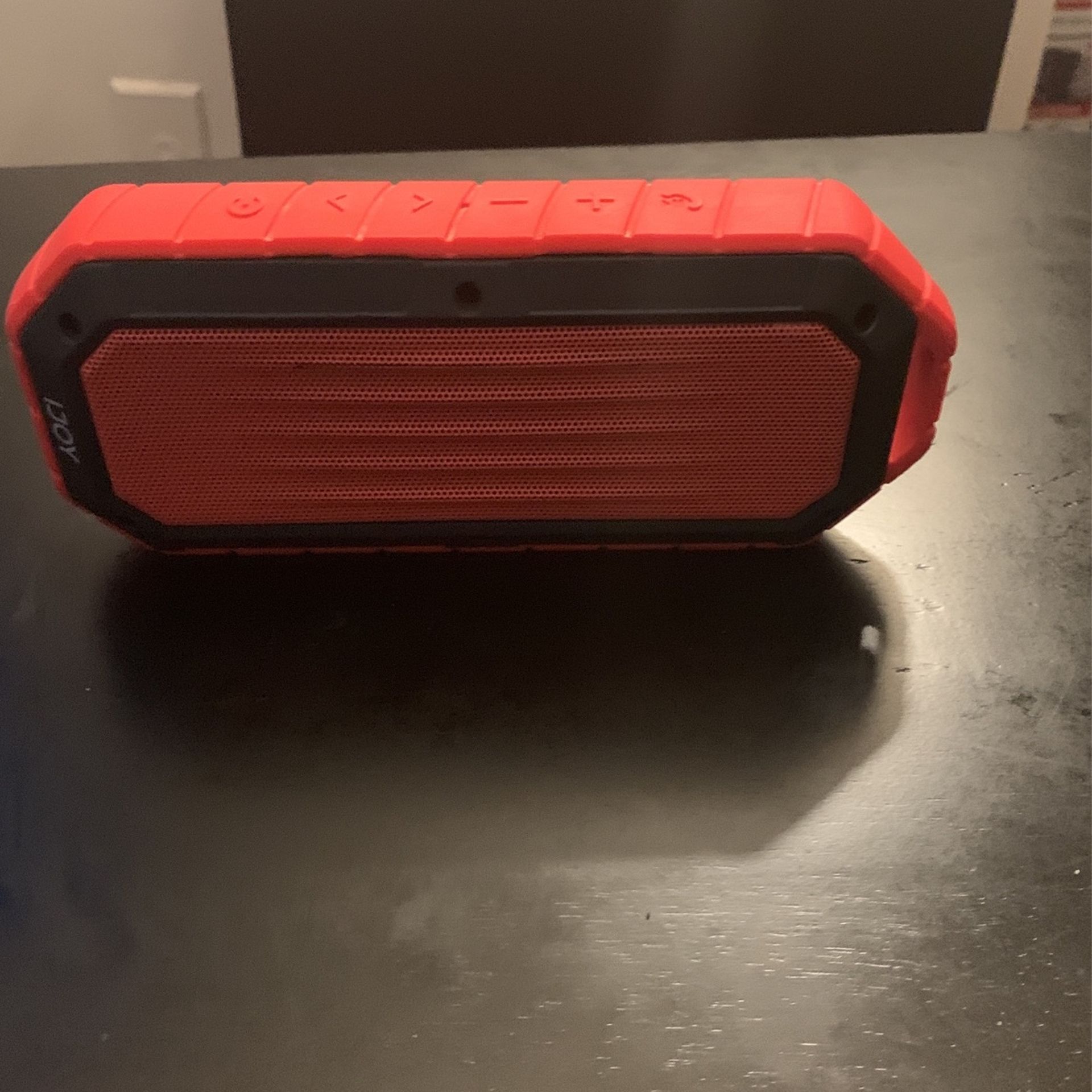 i Joy waterproof speaker