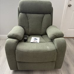 Power Lift Recliner (Brand NEW)