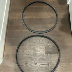 700x25 road bike tires