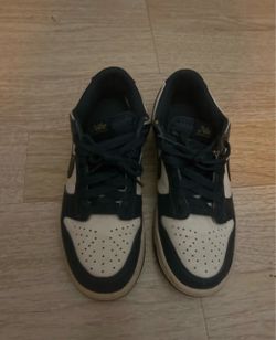Nike Low-Top Sneakers Navy and White