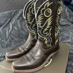 Ariat Heritage Roughstock