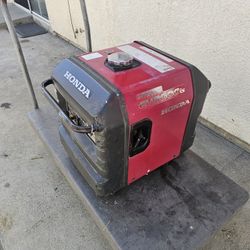 HONDA GENERATOR 3000UI GASOLINE PORTABLE STILL IN GOOD CONDITION WORKS GOOD IF SOMEBODY INTERESTED PLEASE TEXT ME ANY TIME SE HABLA ESPAÑOL THANKS 