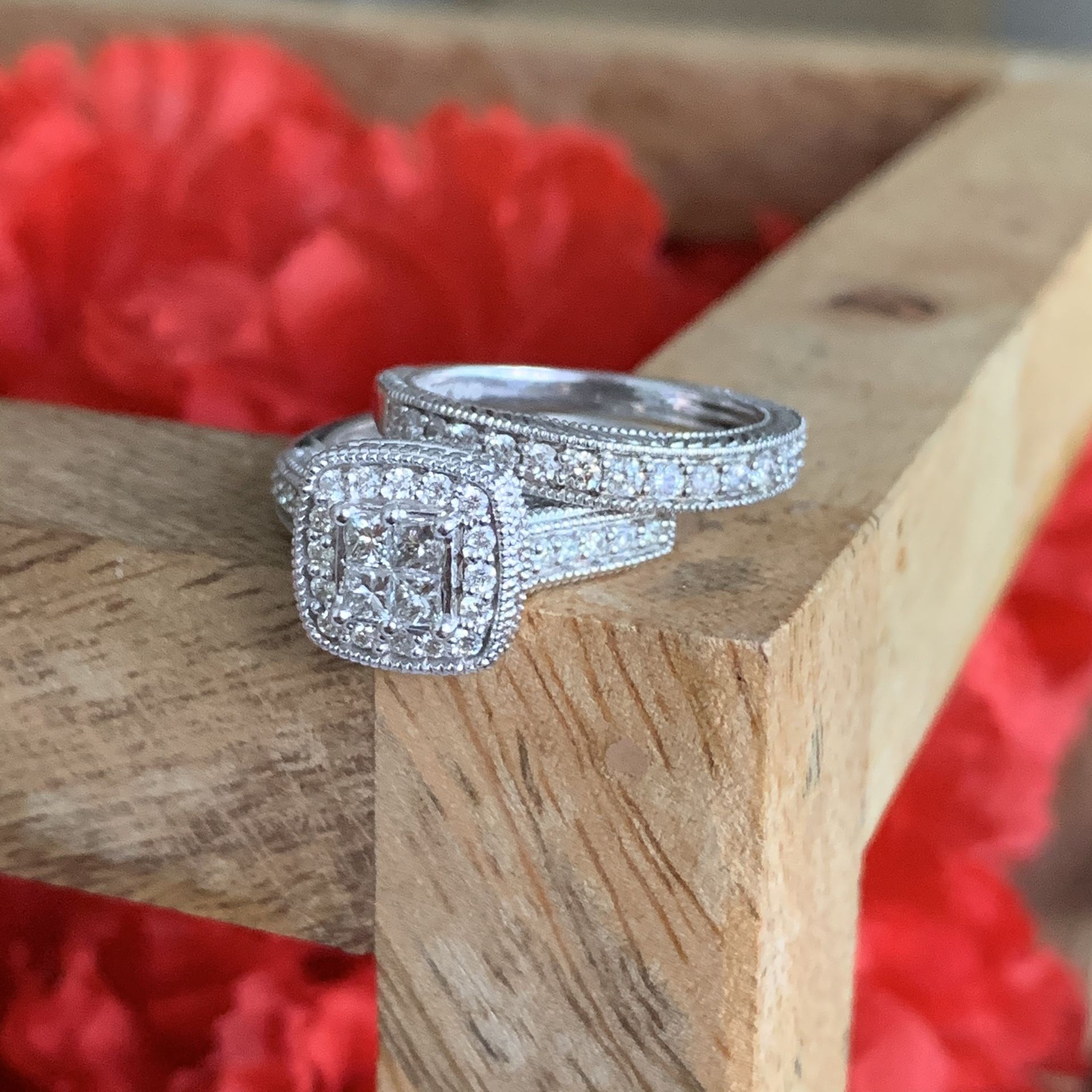 14 karat white gold diamond wedding set rings! Size 7