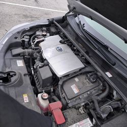 TOYOTA PRIUS HIBRID