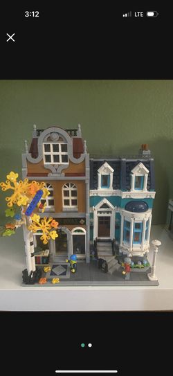 LEGO 10270 Bookstore With Box And  Instructions