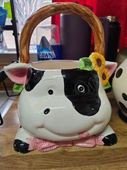 Ceramic Cow Basket