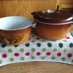 Vintage  Pyrex  OLD ORCHARD 