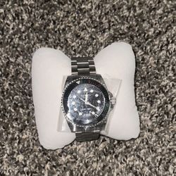 Gucci Watch ! Brand New 