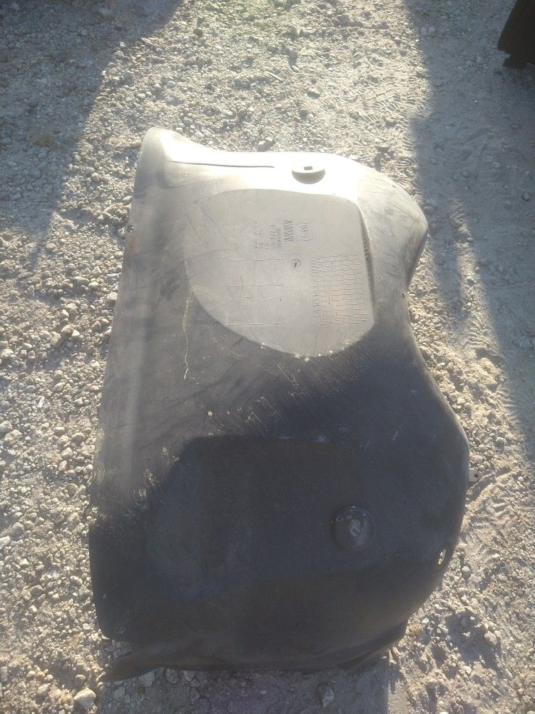 GM Pick Up Plastic Inner Fender Well Molding OEM Park
