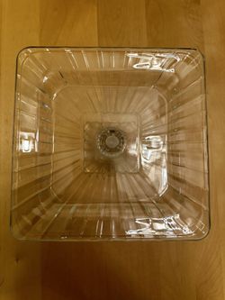 Lead Free Crystal 7.5” Square Pedestal Plate