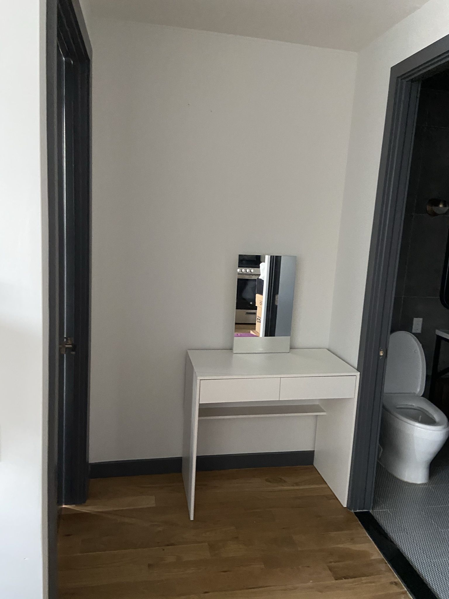 Makeup Vanity Desk W/ Storage