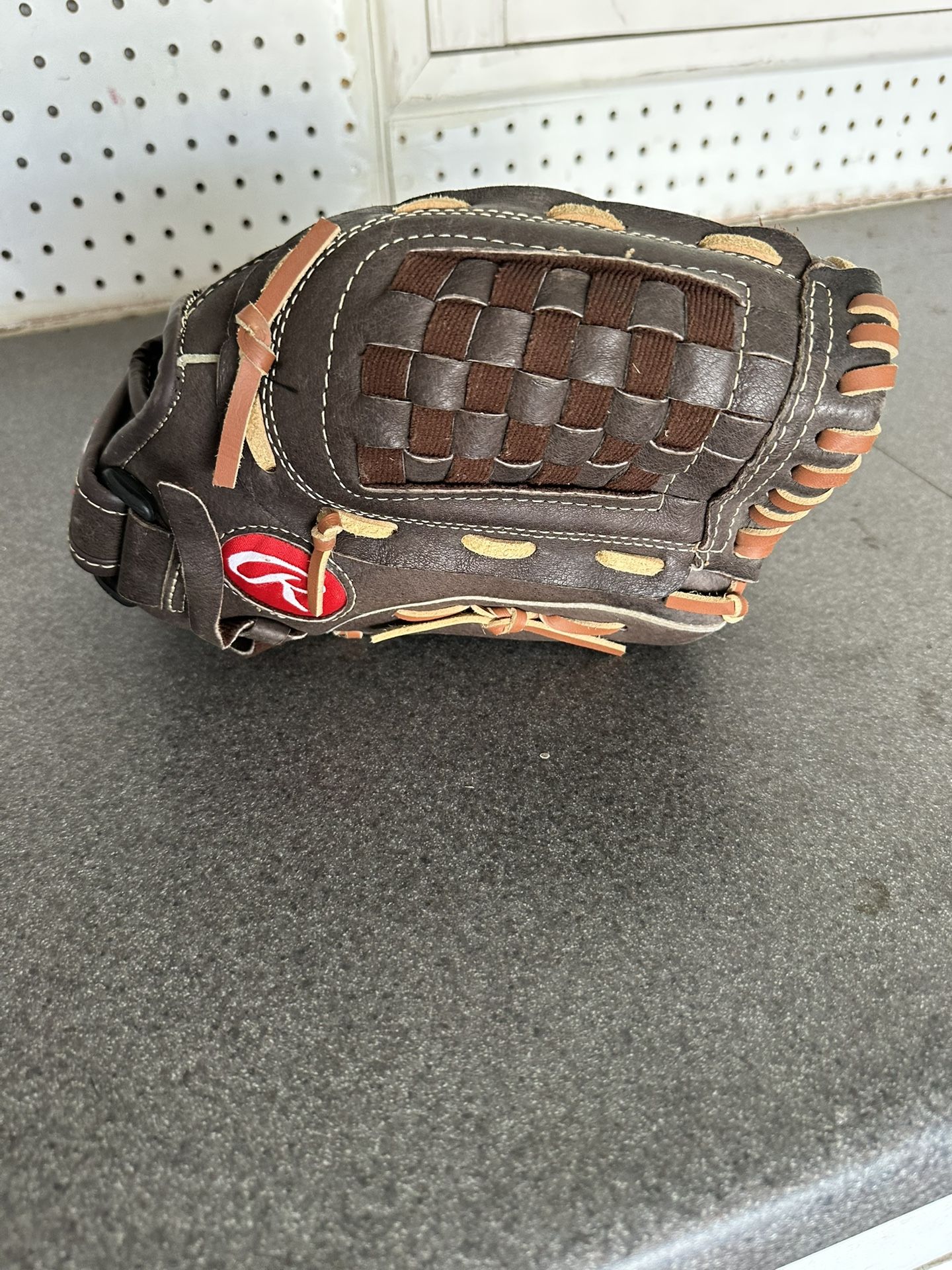 Girls Softball Glove