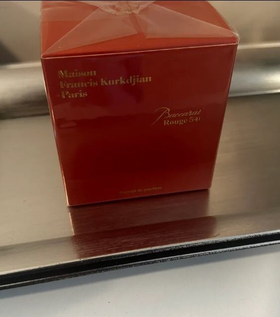 Baccarat Cologne 