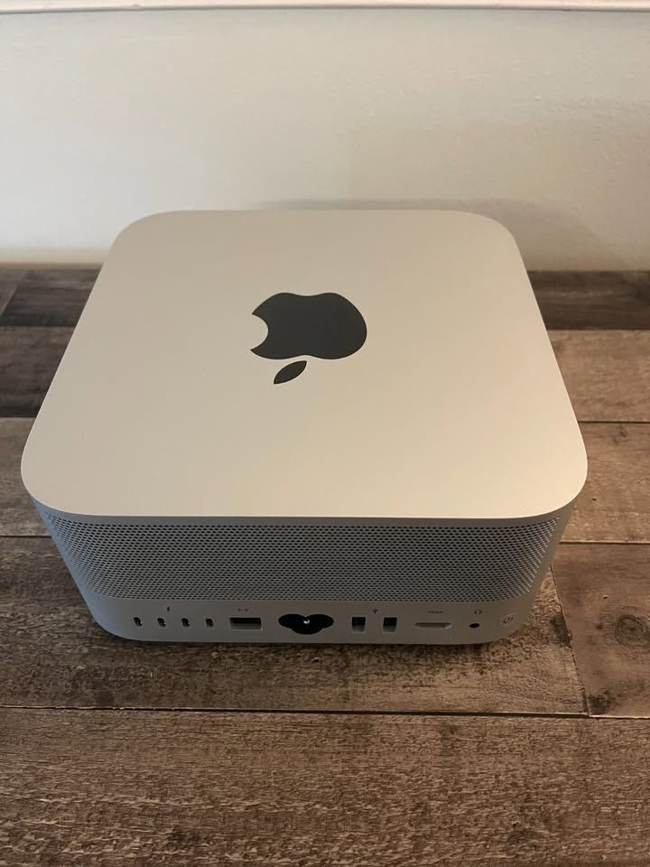 Apple Mac Studio M2 Max 32GB (like New)