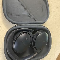 Bose QC35ll Bluetooth Headphones 