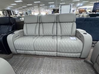 Furniture & Mattress Discounters