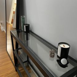 Console table 