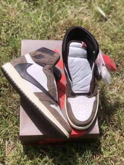 Travis Scott jordan 1