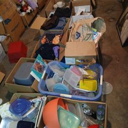 Garage SALE In Oakville 