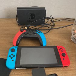 Nintendo switch with extra controller