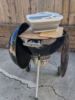22" Weber Premium Charcoal Grill – Ready to Cook Bundle