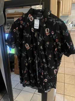 Short sleeve button up shirt for men