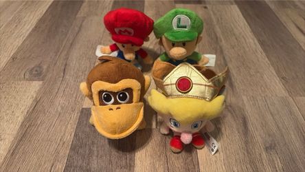 Super Mario Plush Toys (Baby Mario) (Baby Luigi) (Baby Peach) (Baby Donkey Kong) (Jakks Pacific) (Little Buddy) (Nintendo) (5 Inches)