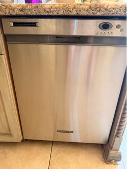 KitchenAid Superba Stainless Built-In Dishwasher