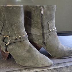 Lucky Brand Majoko Ankle Boots. Green Leather Size 5 1/2 GREAT CONDITION!! $14 FIRM 