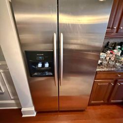 Frigidaire Refrigerator Side By Side