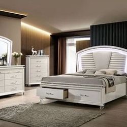 Brand New 4 PC Pearl White Bedroom Set with Storage Drawers