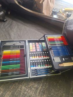 NEW Artsmith 126-Piece Multi-Media Art Set