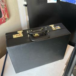 Security Brief Case. Lockable, Duel Sided