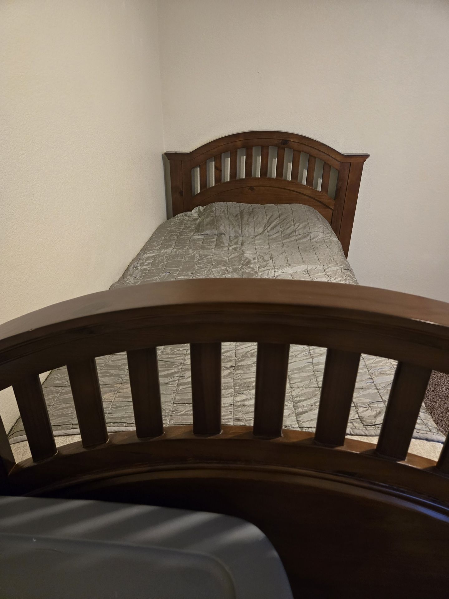 Twin Bunk Bed Set