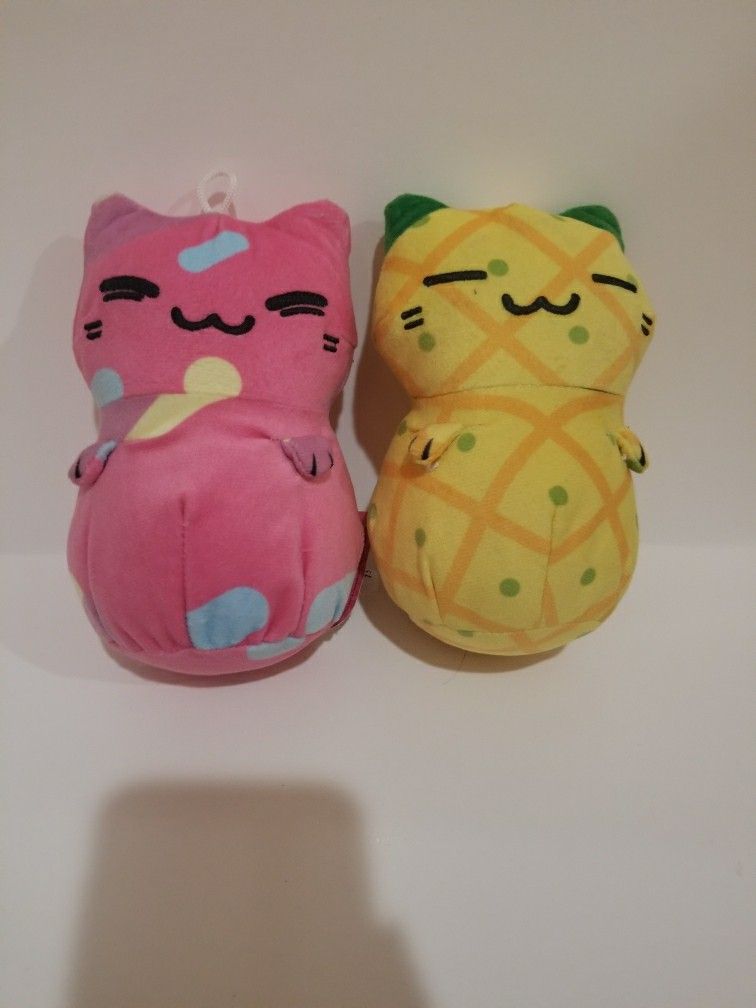 Very Cute Pink Sprinkle Kitty And Pineapple Kitty